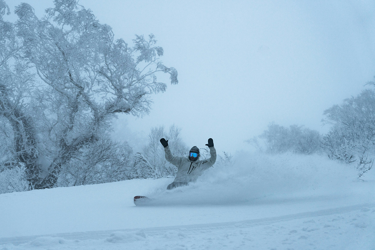 Snowboard Schools in Japan